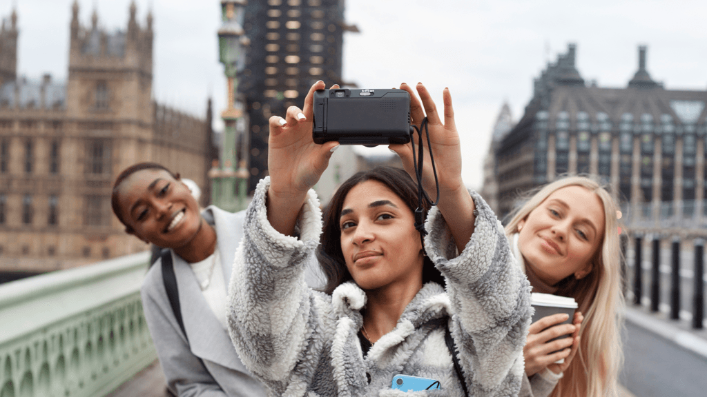 Tourists can purchase a SIM card online and selecting the E-sim option, making it convenient to set up mobile service right upon arrival in the UK.